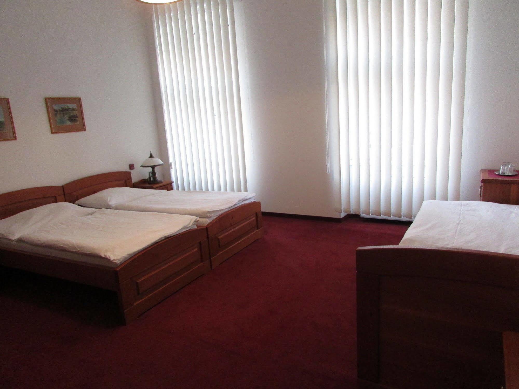 Hotel Pegas Brno Dış mekan fotoğraf